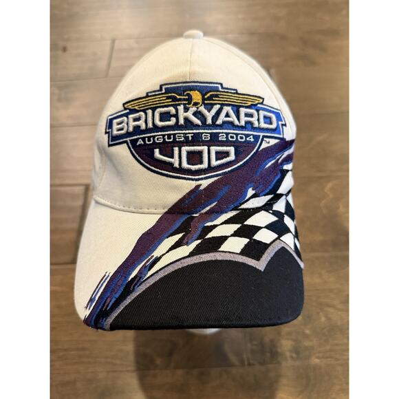 Vintage Brickyard 400 August 8 2004 Mens White Adjustable Strapback Hat Cap - Picture 2 of 9